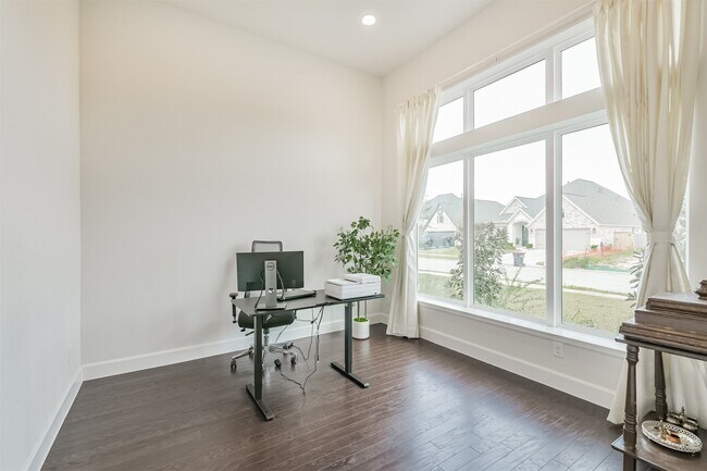 Photo - 19319 Wild Sabino Wy