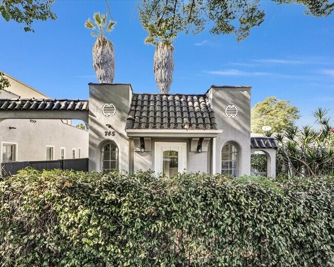 Photo - 743 3/4 Occidental Blvd