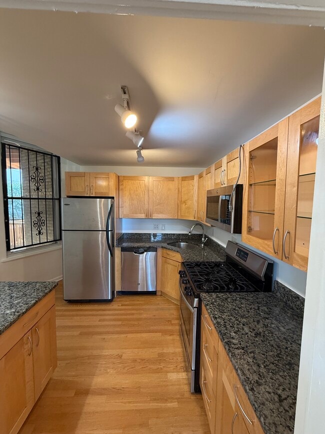 Photo - 127 Maple Ave