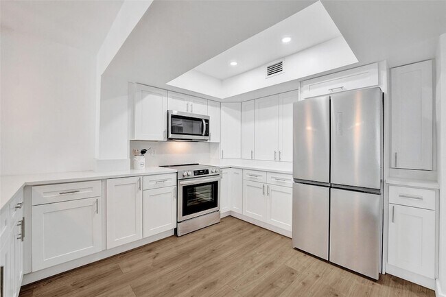 Photo - 3900 N Hills Dr Condo Unit 201