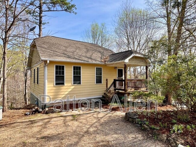 Building Photo - 430 Riverview Dr Rental