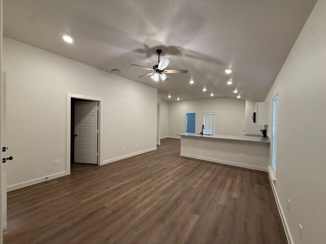 Photo - July Move-in