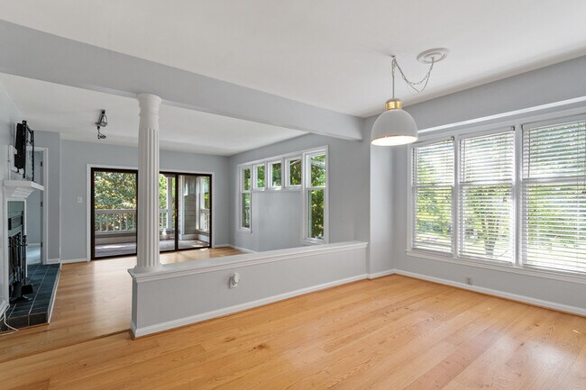 Photo - 700 Bishops Park Dr Unit #201