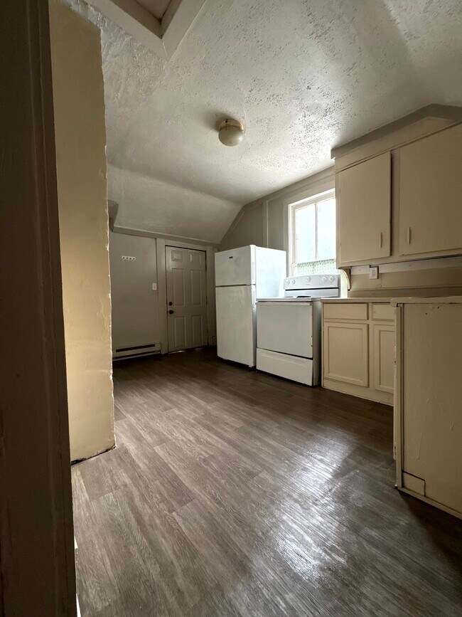 Photo - 420 Middlebury St Unit 2
