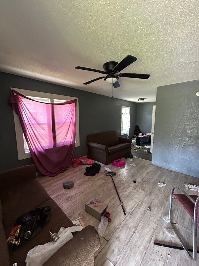 Photo - 5527 Avon Pl