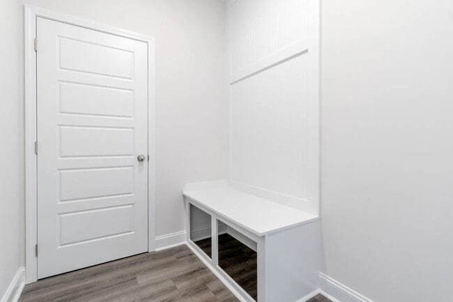 Photo - 506 Trace Ct