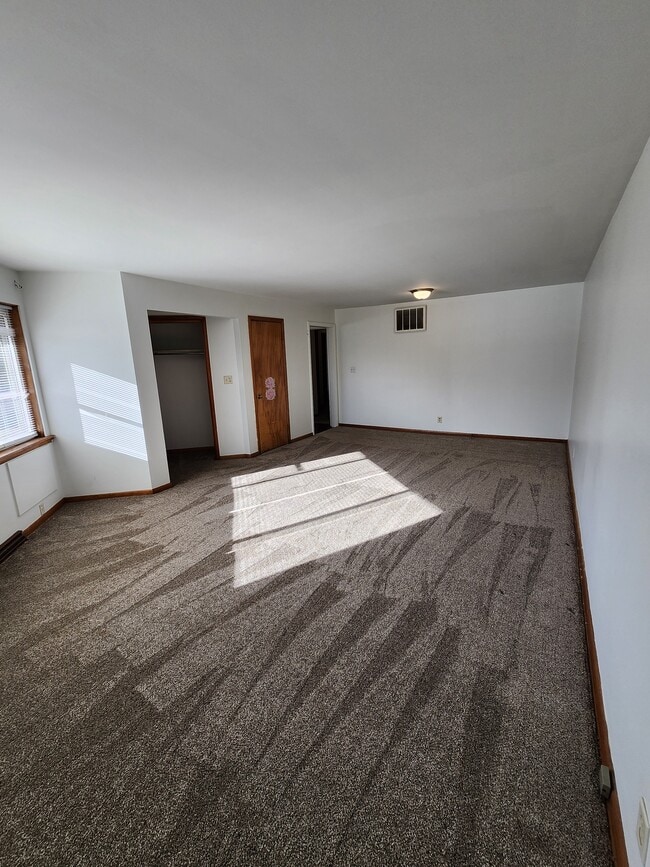 Photo - Swords & Rohmann Unit 706