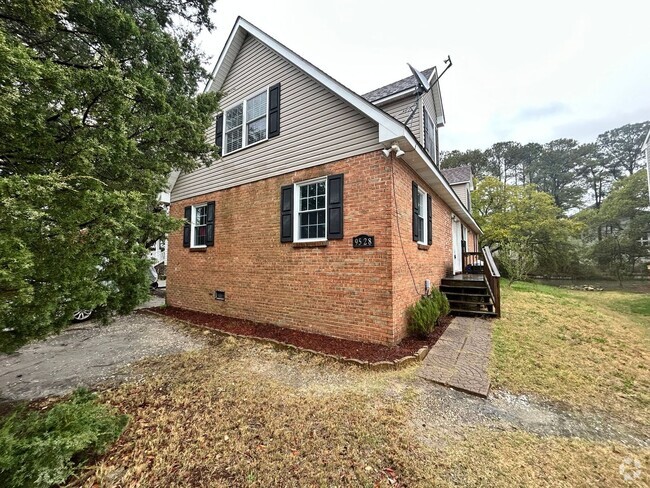 Building Photo - Located in the heart of Ocean View! "ASK A... Rental