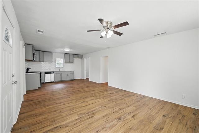 Photo - 210 N 5th Ave