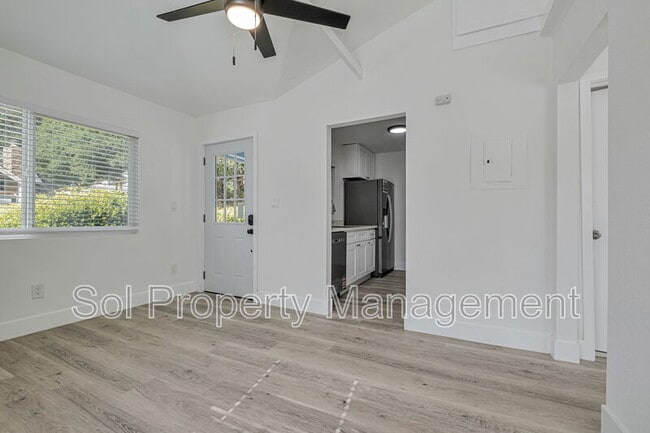 Photo - 822 Eaton St