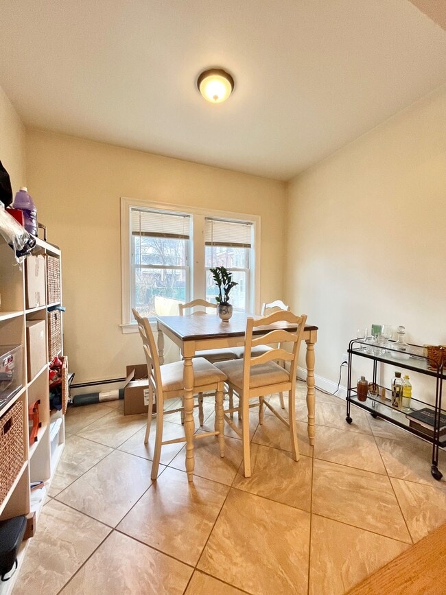 Photo - 716 E 6th St Unit 1