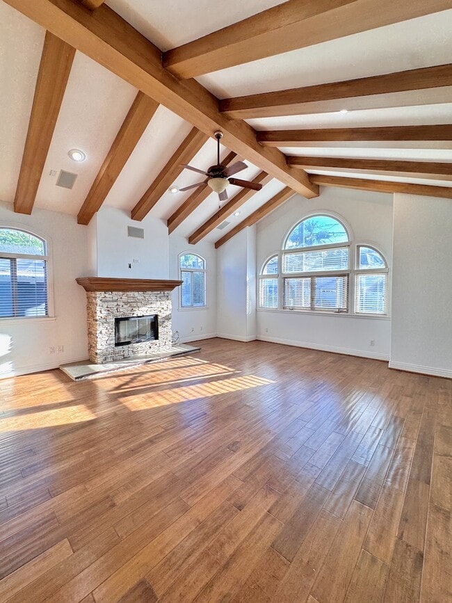 1716 Stanford Ave