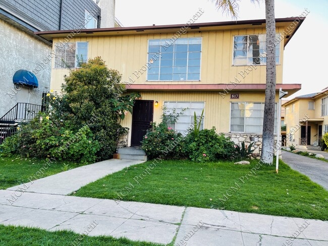 817 N Las Palmas Ave - 817 N Las Palmas Ave Rental