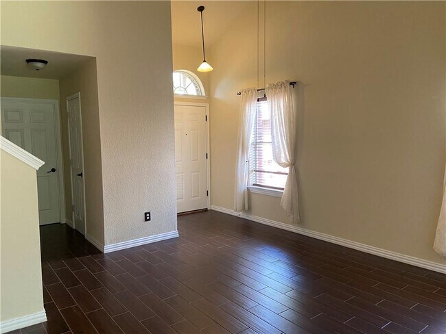 Photo - 1257 Pine Portage Loop