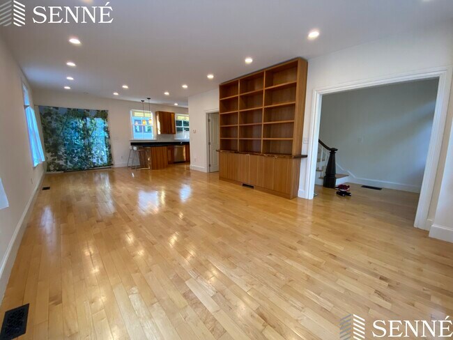 Photo - 267 Norfolk St