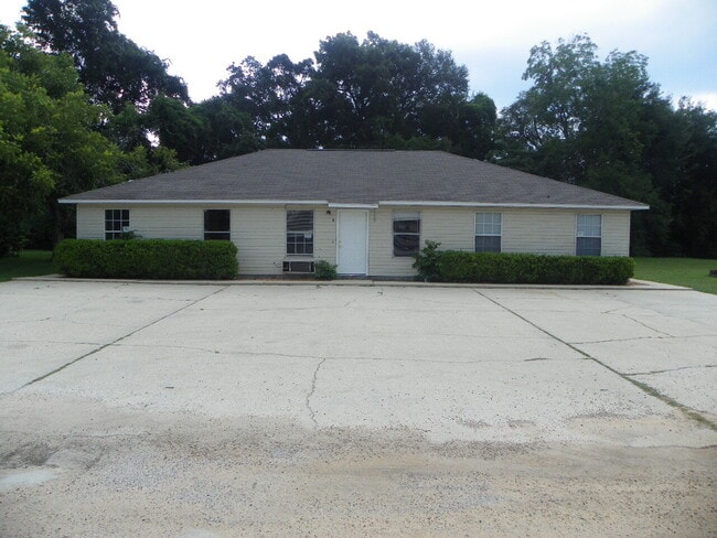 Prime Northeast Pensacola Location – 1BD/1... - Prime Northeast Pensacola Location – 1BD/1... Apartment Unit B
