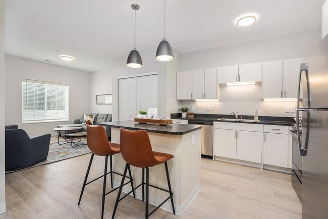 HoM Flats at Felch Street