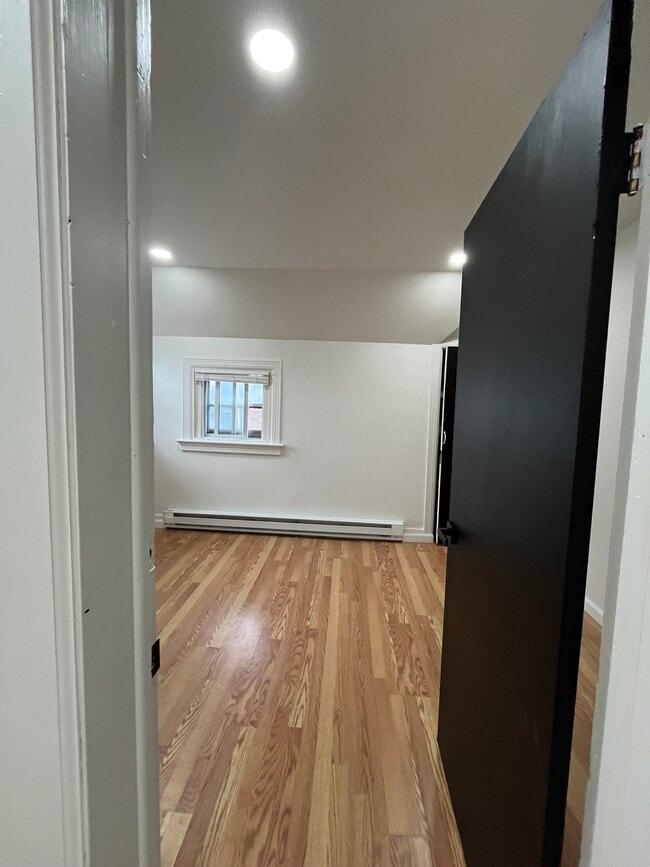Photo - 206 Main St Unit 9