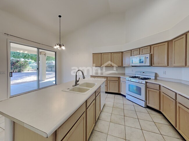 Photo - 13381 W Wilshire Dr