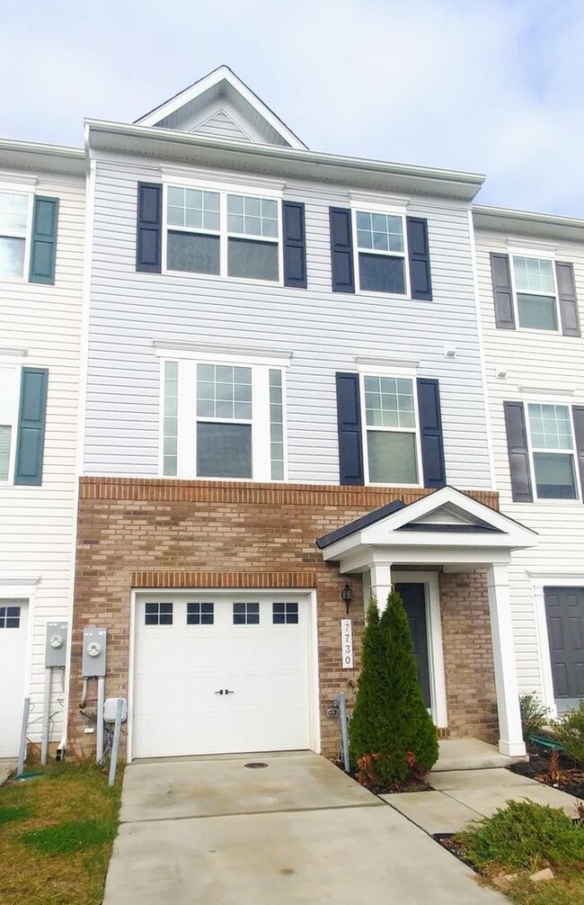 3 Br 2.5 Ba in the Admiral's Landing Commu... - 3 Br 2.5 Ba in the Admiral's Landing Commu... House