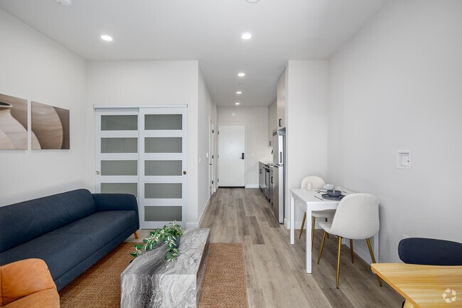 1BR, 1BA - 450SF - Living Room
