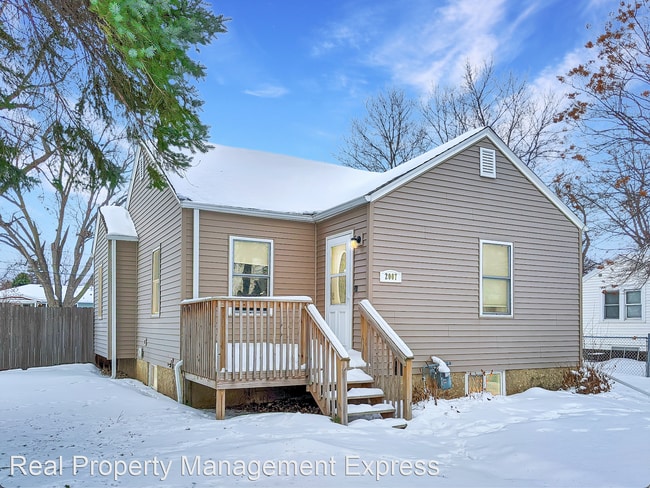 3 br, 1 bath House - 2007 S Spring Ave - 3 br, 1 bath House - 2007 S Spring Ave