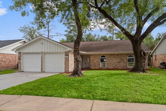 Photo - 335 Haymarket Ln