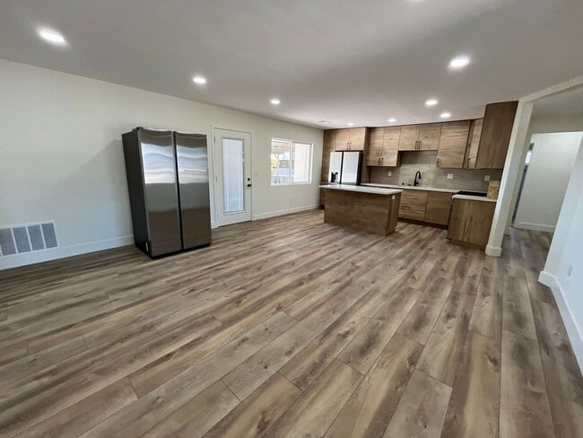 Photo - Brand New Remodel (2026)!! 5 Bedroom 2 Bathroom Home Near Campus