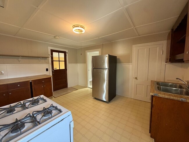 Photo - 35 Pleasant St Unidad 2