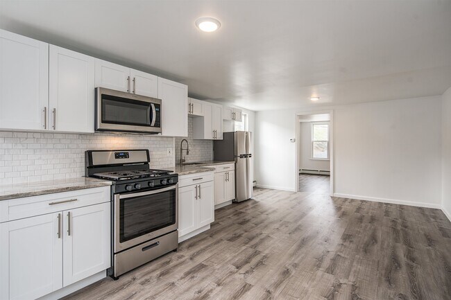 Photo - 74 COLGATE St Unit 2