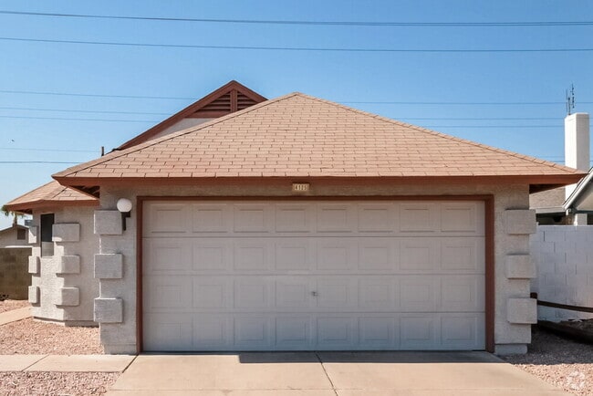 Building Photo - 4125 E La Puente Ave Rental