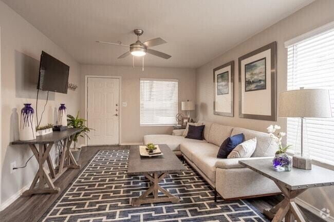 Photo - 2111 N Austin Ave Unit A1