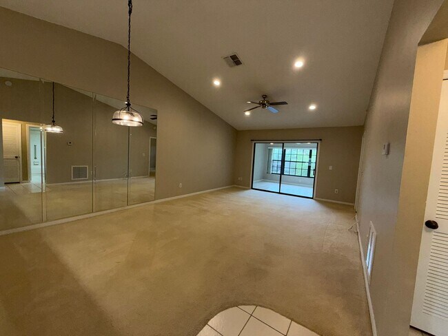 Photo - Perfect Condo in Dunedin