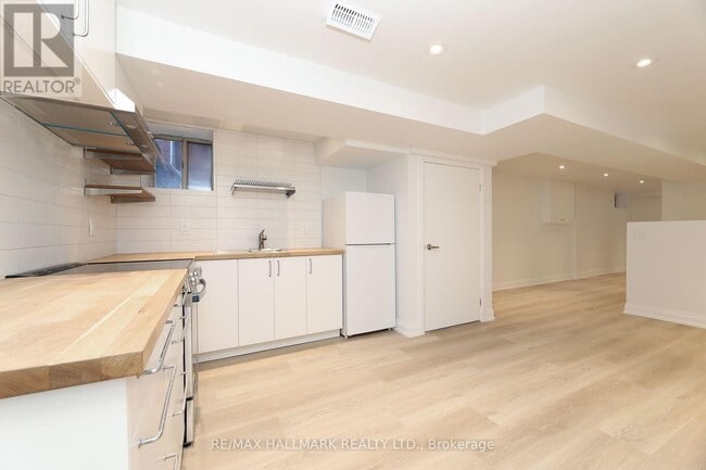 Photo - 38 Halton St