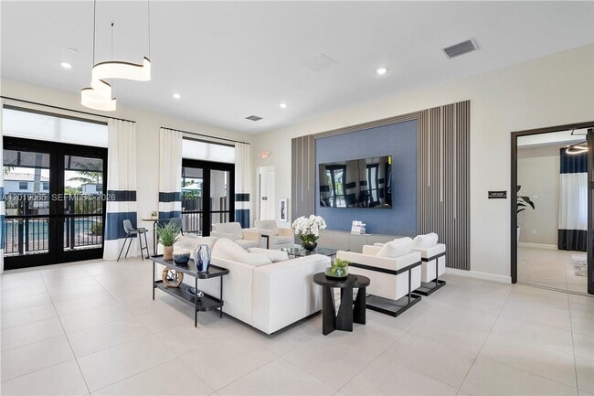 Building Photo - 4957 Oakmont Dr