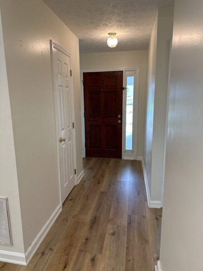 Photo - 112 Teal Lake Dr