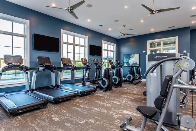 Element Barclay apartments — community photo