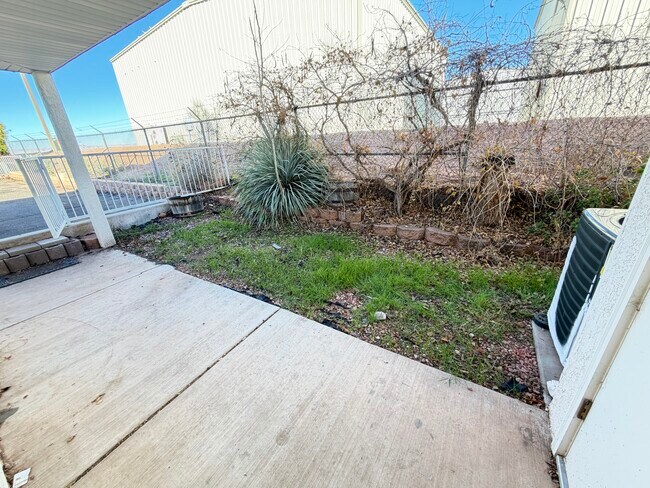 Photo - 1200 Glen Canyon Dr