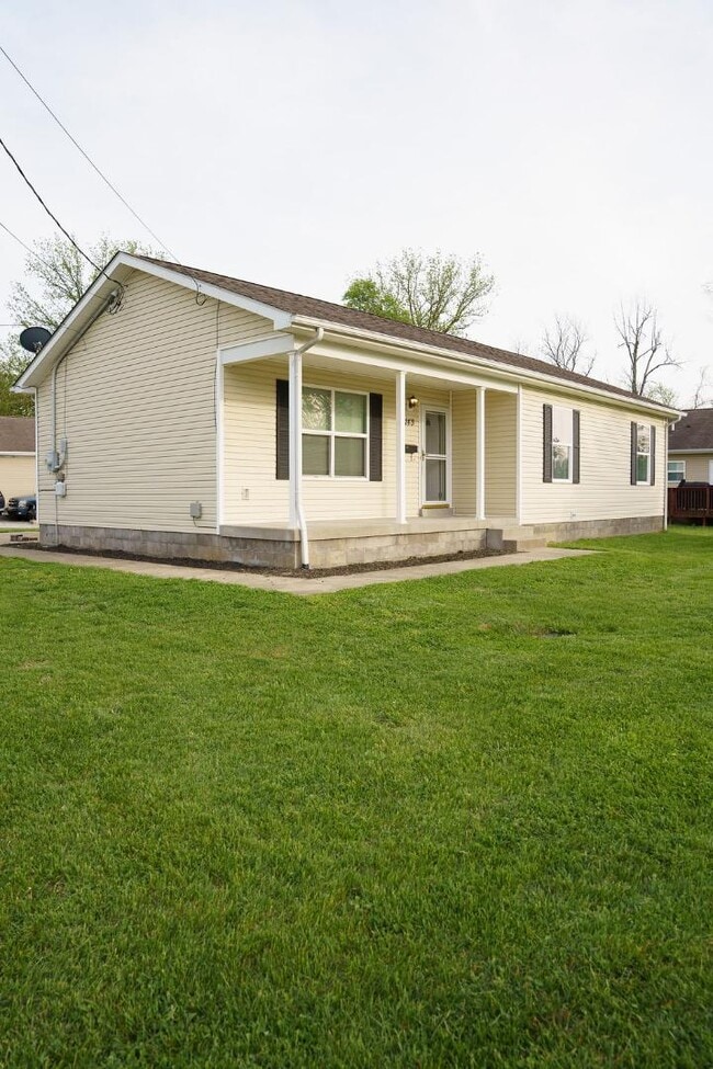 Building Photo - 149 Haycraft St
