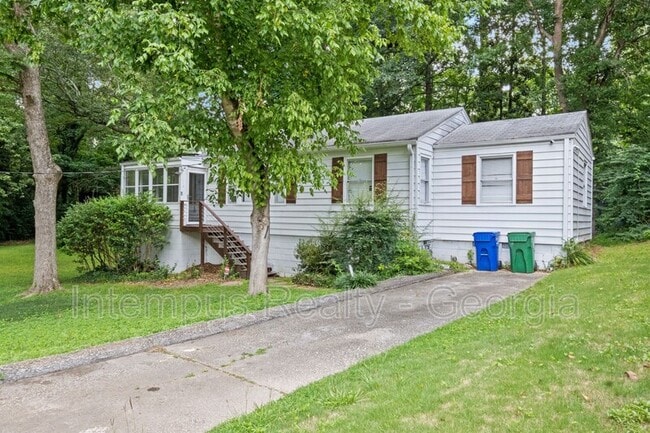 Photo - 1738 Duke Rd