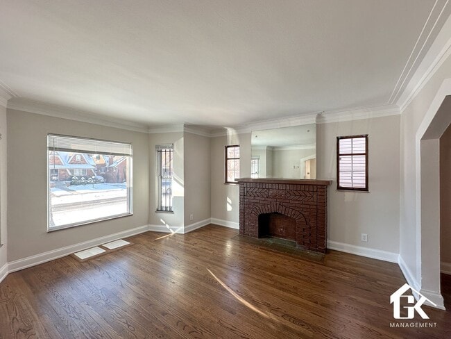 Photo - 16182 Greenlawn St