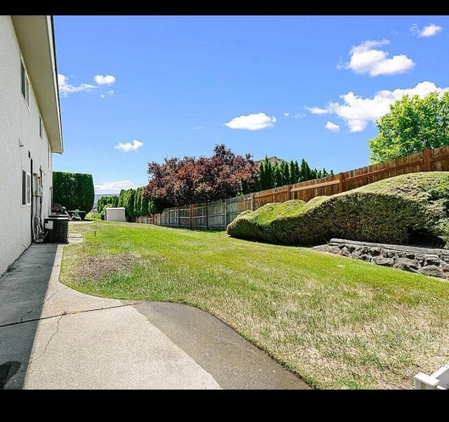 Photo - 206 N 72nd Ave Unit A