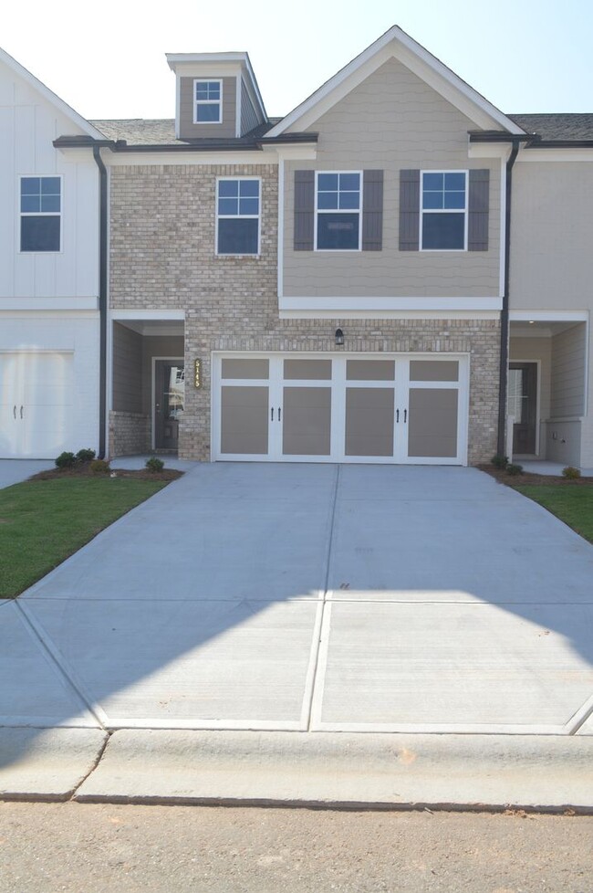 New Construction Townhouse in Oakwood - New Construction Townhouse in Oakwood