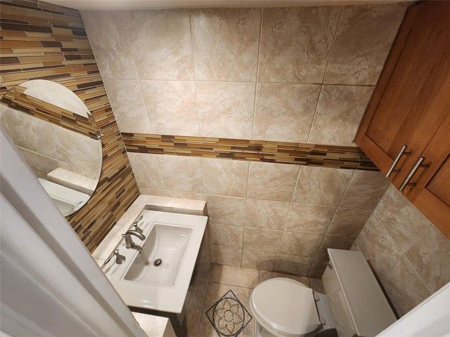 Photo - 1987 NE 15th Ave