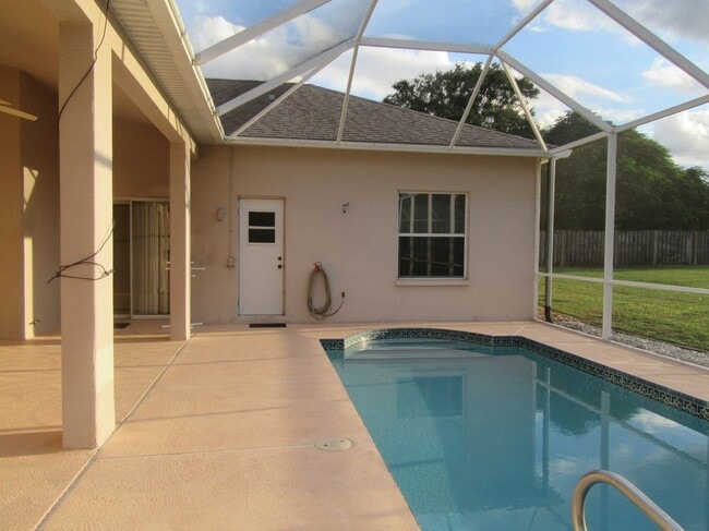 Photo - 1804 Abbeyridge Dr
