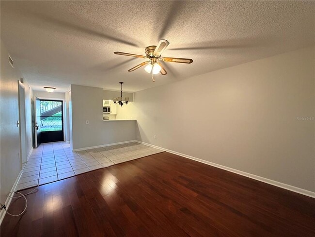 Photo - 900 Ave Z SE Unit C2