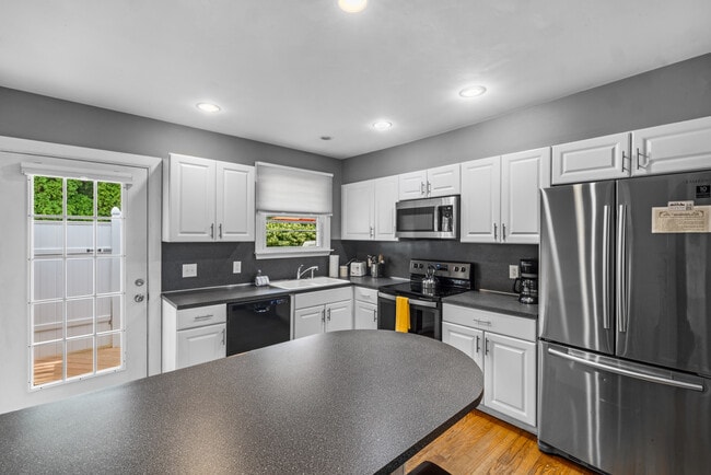 Photo - 178 S Pier Rd