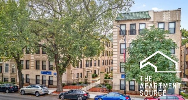 Building Photo - 4032 N Ashland Ave Unit 1W