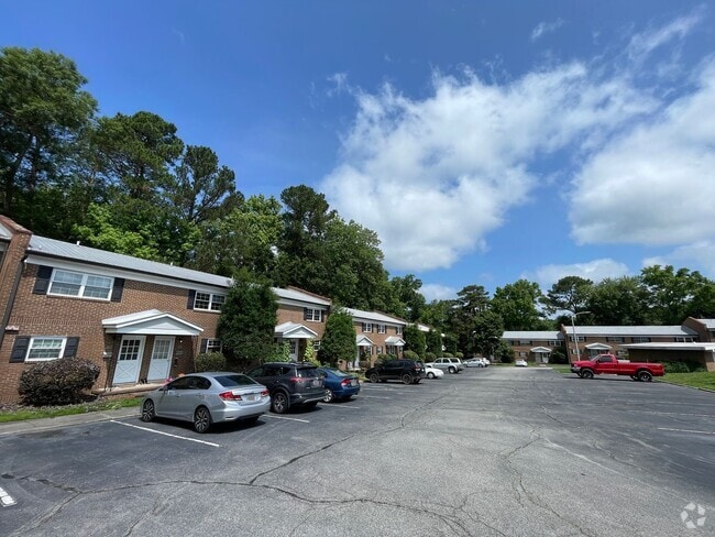 Building Photo - Crazy for Carrboro! Wonderful location for... Rental