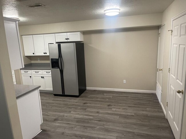 Photo - 3365 N Ridge Loop W